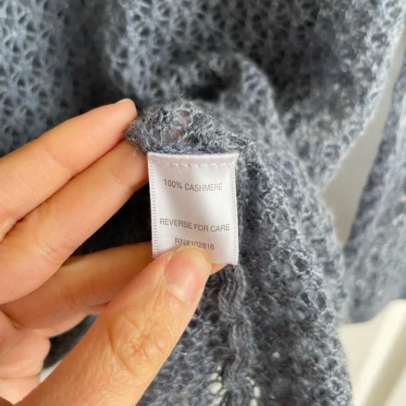 Garnet Hill Featherweight Cashmere Cropped Boxy Sweater XS Relaxed Fit Blue - Picture 5 of 8